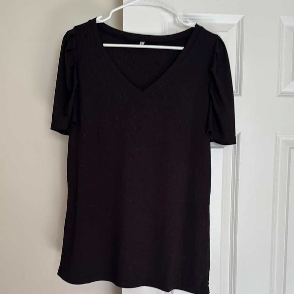 Black Fitted Puff Sleeve Blouse
